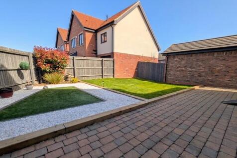 Rear garden 30 Romney Drive....jpeg