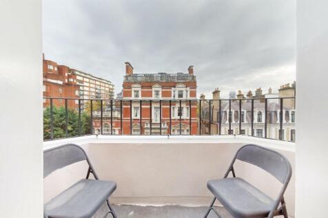 Flat 5, 17 Palace Gate Balcony.jpg