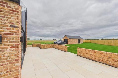 Thorpes Barn Photos (6).jpg