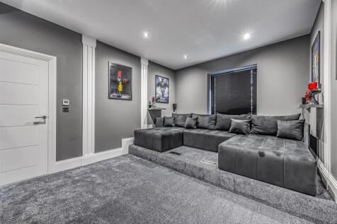 31 Lovedean Lane, Waterlooville-PorticoMarketing-S