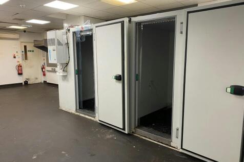 194 High Steet  1F 3.JPEG