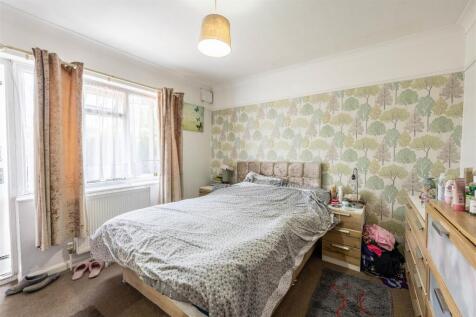 Ground floor bedroom 1