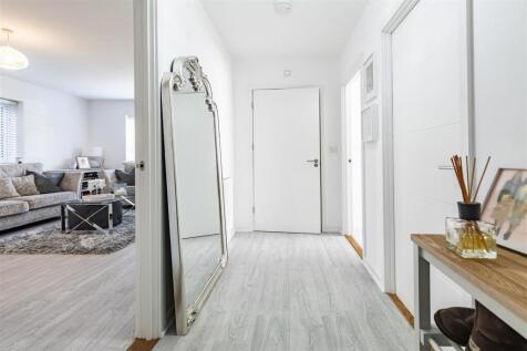 2 Archer Close (7).jpg