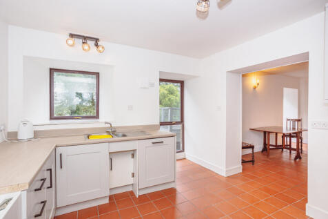 Kitchen & Dining Room