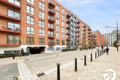 Robinson Jackson are delighted to present this lovely studio apartment in The Royal Arsenal development, conveniently located for local amenities and transport links. - Balcony - High Street Location