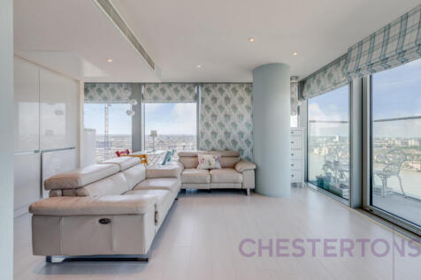 Spanning an impressive 990sqft, this luxury two bedroom apartment offers the perfect property in the heart of Canary Wharf. Boasting a spacious open plan lounge, modern kitchen, two sleek bathrooms an