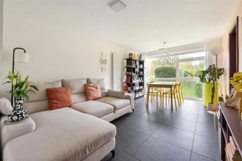 Chingford Avenue, E4