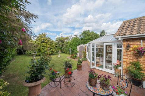 1299573-12-683752...