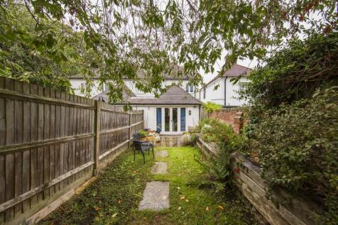 Lovely South Facing Garden