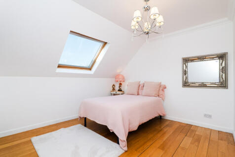 5 bed, 5 bath Detached in Glasgow - Photo 49