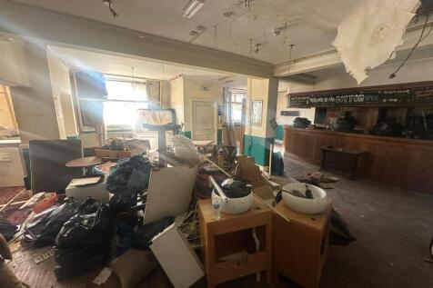 WhatsApp Image 2025-11-17 at 16.16.38 (4).jpeg