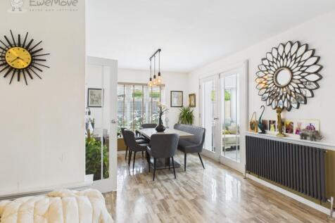 CAM05065G0-PR0013-STILL007