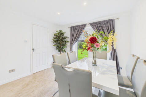 CAM04968G0-PR0079-STILL005