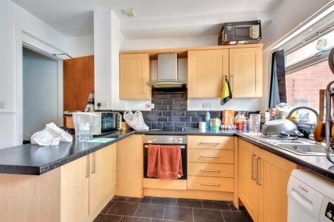 Kitchen_2.jpeg