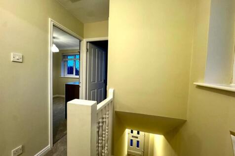 WhatsApp Image 2025-11-21 at 16.18.02 (2).jpeg