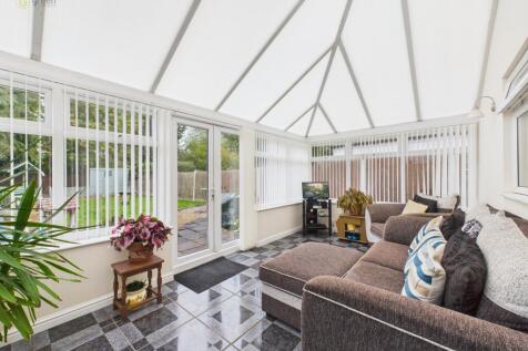 2 bed, 1 bath Semi-Detached in Birmingham - Photo 4