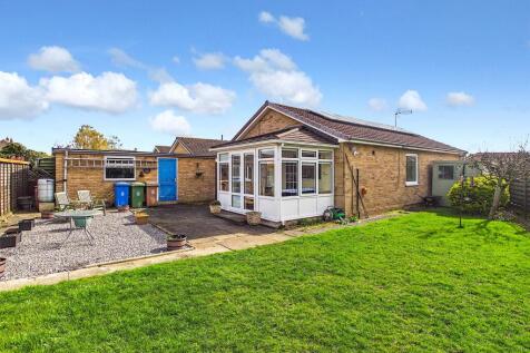 8 Halifax Close - Rear