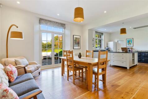 Kitchen/Breakfast Rm