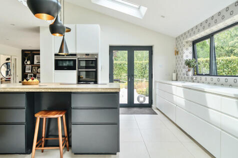 1310935-15-685c44...