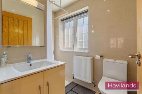 Oakwood Crescent-10.jpg