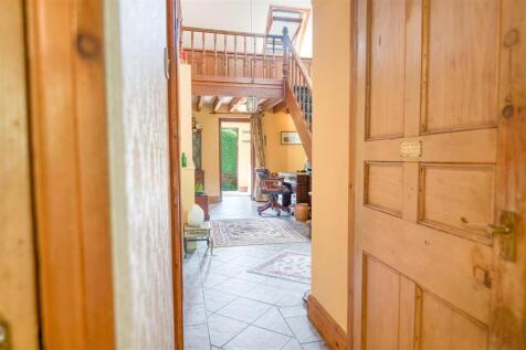 Master bedroom to hall