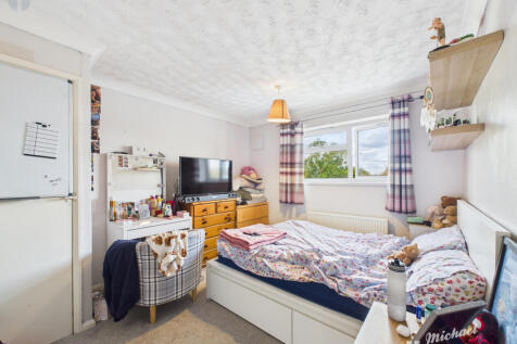 CAM03218G0-PR0750-STILL010