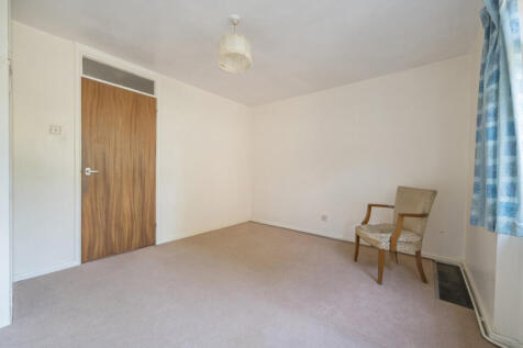 1347864-7-68bdeb0...