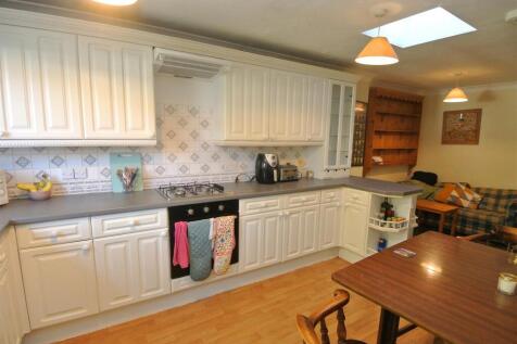 Kitchen Breakfast Living Room 3.JPG