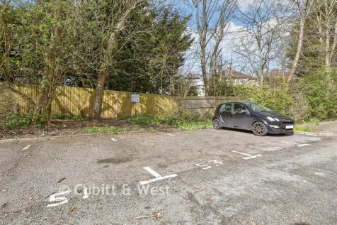 Driveway/Parking