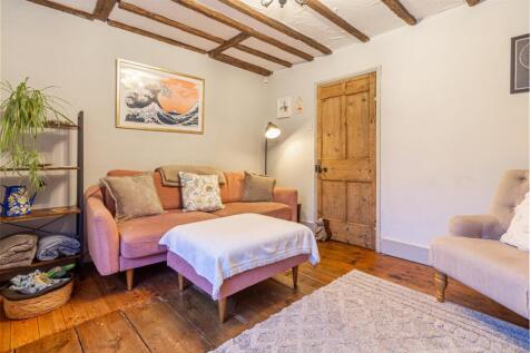 Living-room-3.jpg