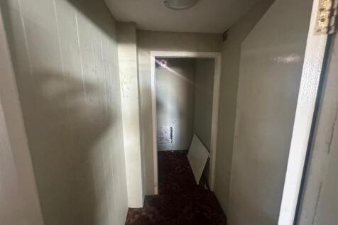 WhatsApp Image 2025-11-17 at 16.16.38 (8).jpeg