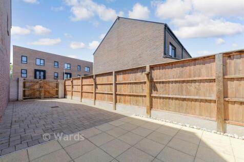 Driveway/Parking