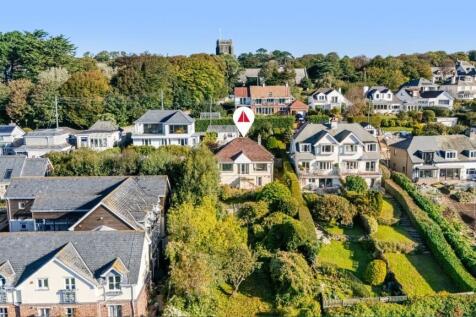 Spinnaker Garden with Pin