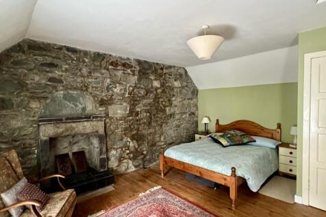 Lylach Cottage,  Balmaclellan - Williamson and Hen