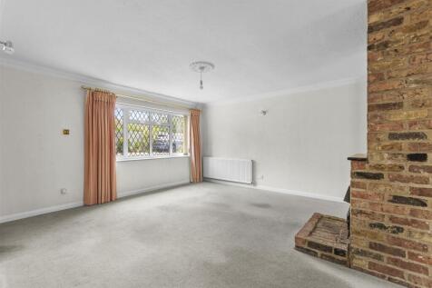 4 Grange Road, HP15 7QZ-9.jpg