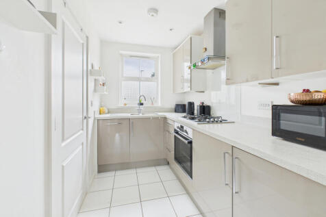 CAM04968G0-PR0097-STILL003