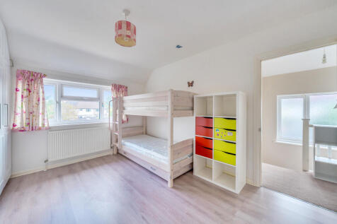 1333982-19-68ad8a...