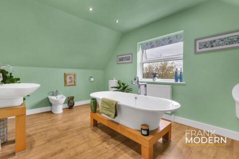 Bedroom One En-Suite