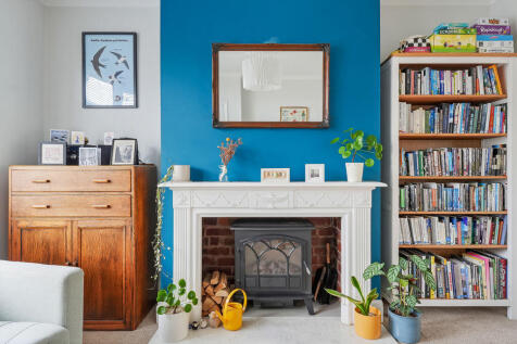Living Room - Fireplace