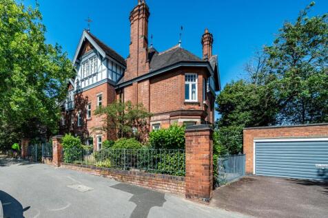 25125-01 Flat 2 Adam House_002.jpg