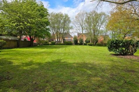 RESIDENTS GREEN