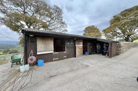 Double Stable & Tack Room