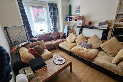 5 Bedroom Terraced in RG1 5SA