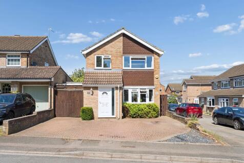 Almond Road, Leighton Buzzard