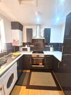 FLAT 5