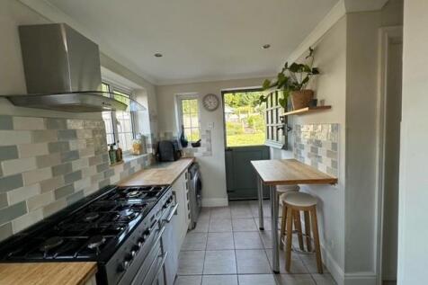 kitchen1.jpg