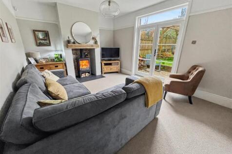 Sitting Room.
