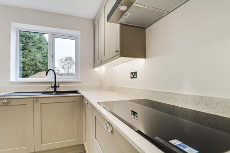 Plot 1 kitchen