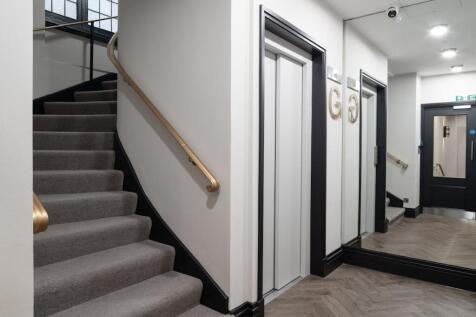 982 06 BERKELEY ST JT3 LTD.jpg