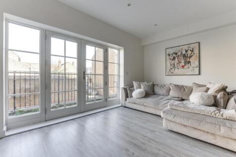 Railway Street-19.jpg